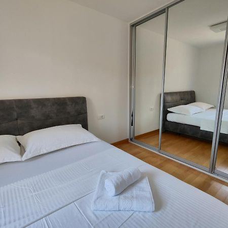 Lucy Apartment Split Bagian luar foto