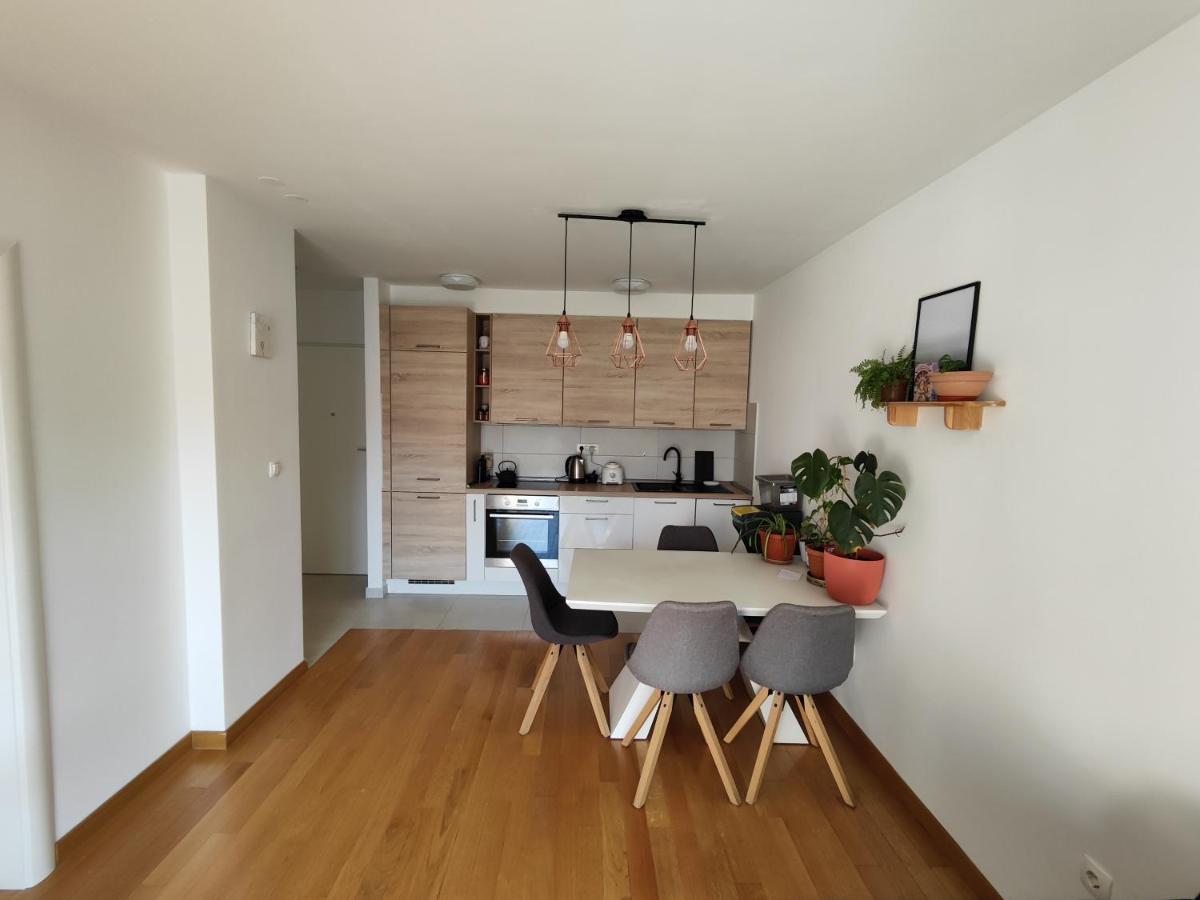 Lucy Apartment Split Bagian luar foto