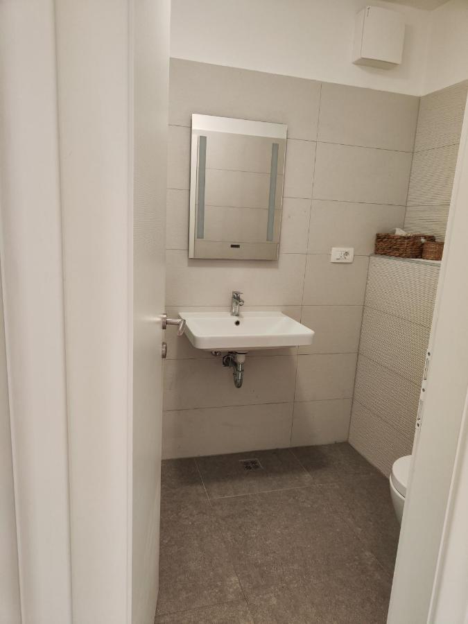 Lucy Apartment Split Bagian luar foto