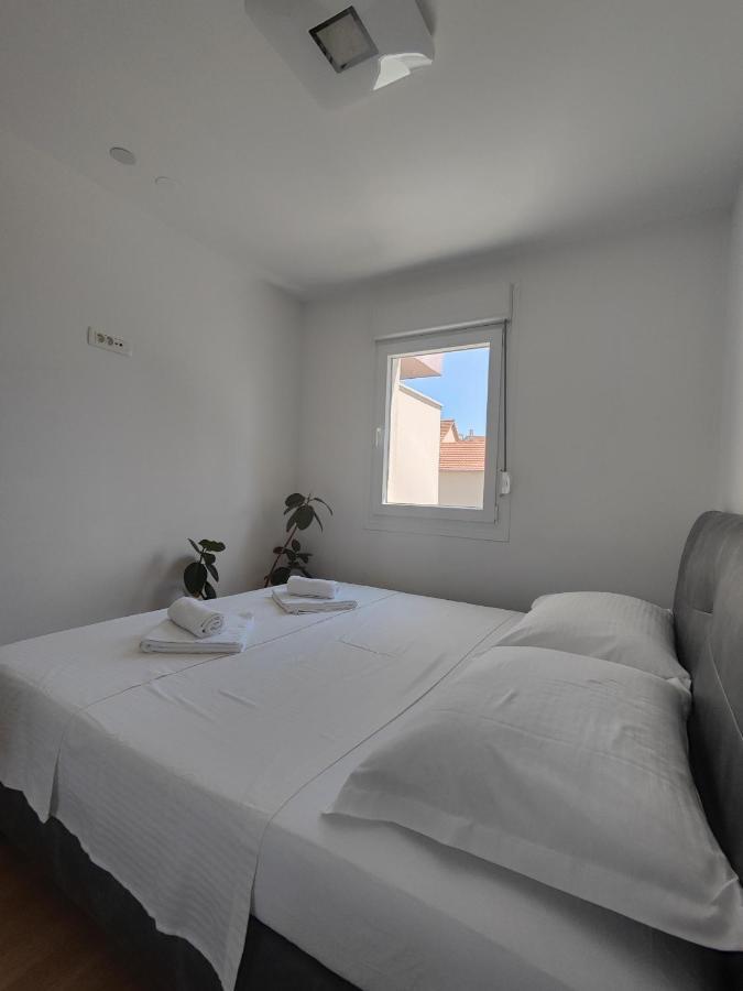 Lucy Apartment Split Bagian luar foto